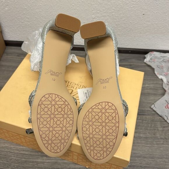 Badgley Mischka Lena Knotted Mid Heel - Picture 3 of 7